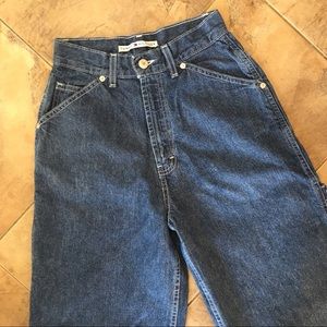 Tommy Hilfiger Jeans - 90’s Tommy Hilfiger Carpenter High Rise 2 Tommy Hilfiger Jeans - 90’s Tommy Hilfiger Carpenter High Rise 2